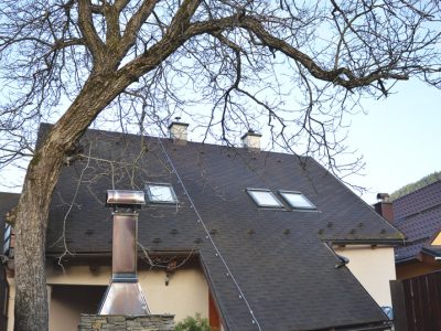 Záhrada pod orechom.